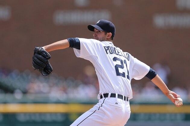 DETROIT, MI - APRIL 20:  Rick Porcello #21 of the Detroit Tigers pitches in the first inning of the game againsts the Los Angeles Angels of Anaheim at Comerica Park on April 20, 2014 in Detroit, Michigan. The Tigers defeated the Angels 2-1.  (Photo by Leon Halip/Getty Images)