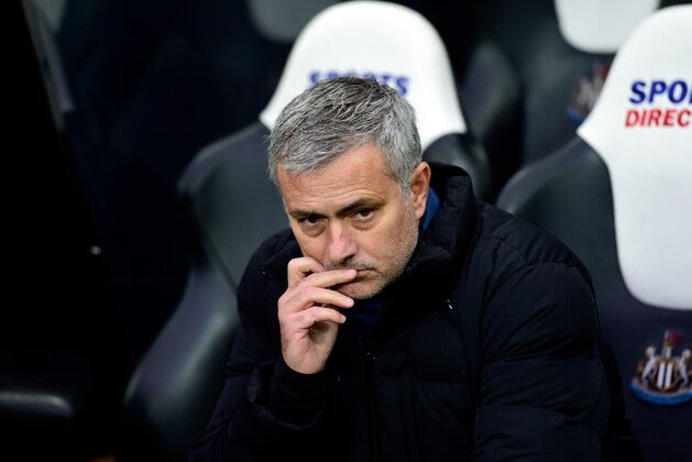 NEWCASTLE UPON TYNE, ENGLAND - DECEMBER 06:  Chelsea manager Jose Mourinho looks on before  the Barclays Premier League match between Newcastle United and Chelsea at St James' Park on December 6, 2014 in Newcastle upon Tyne, England.  (Photo by Stu Forster/Getty Images)