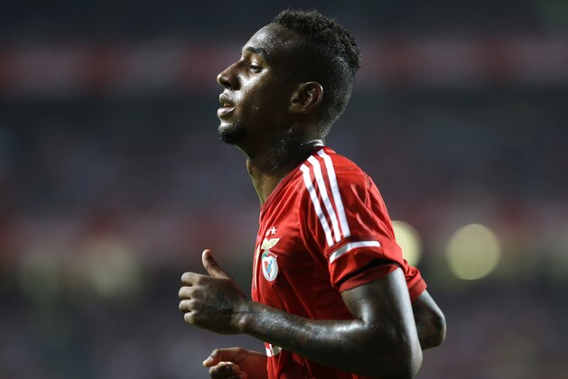 Benfica's Anderson Talisca, from Brazil, runs during the Portuguese league soccer match between Benfica and Rio Ave at Benfica's Luz stadium in Lisbon, Portugal, Friday, Oct. 31, 2014. Talisca scored once in Benfica's 1-0 victory. (AP Photo/Francisco Seco)