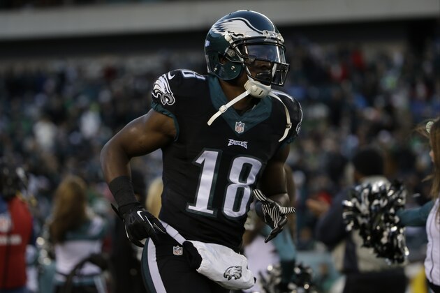 Philadelphia Eagles' Jeremy Maclin runs onto the field before an NFL football game against the Seattle Seahawks, Sunday, Dec. 7, 2014, in Philadelphia. (AP Photo/Matt Rourke)
