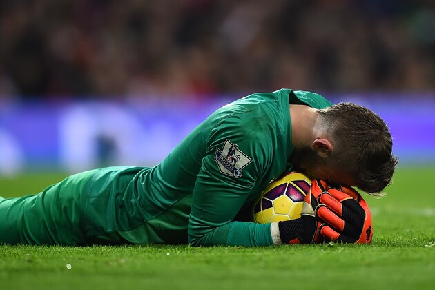 LONDON, ENGLAND - NOVEMBER 22:  David De Gea of Manchester United after making a save during the Barclays Premier League match between Arsenal and Manchester United at Emirates Stadium on November 22, 2014 in London, England. (Photo by Shaun Botterill/Getty Images)
