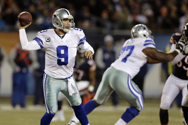 Dallas Cowboys quarterback Tony Romo (9) throws a pass during the first half of an NFL football game against the Chicago Bears Thursday, Dec. 4, 2014, in Chicago. (AP Photo/Nam Y. Huh)