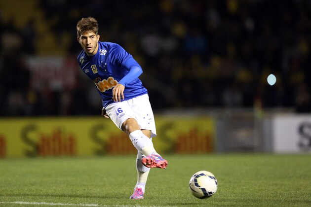 CRICIUMA, BRAZIL, AUGUST 9: Lucas Silva #16 of Cruzeiro in action during a match between Criciuma and Cruzeiro as part of Campeonato Brasileiro 2014 at Heriberto Hulse Stadium on August 9, 2014 in Criciuma, Brazil (Photo by Cristiano Andujar/Getty Images)