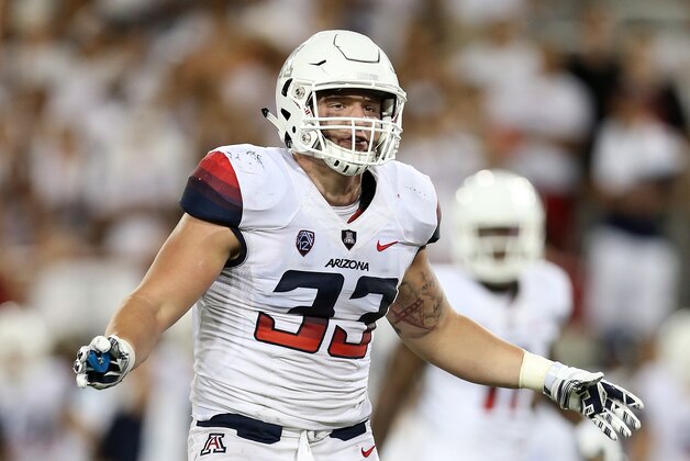 TUCSON, AZ - SEPTEMBER 20:  Linebacker Scooby Wright III #33 of the Arizona Wildcats during the college football game against the California Golden Bears at Arizona Stadium on September 20, 2014 in Tucson, Arizona. The Wildcats defeated the Golden Bears Wildcats 49-45.  (Photo by Christian Petersen/Getty Images)