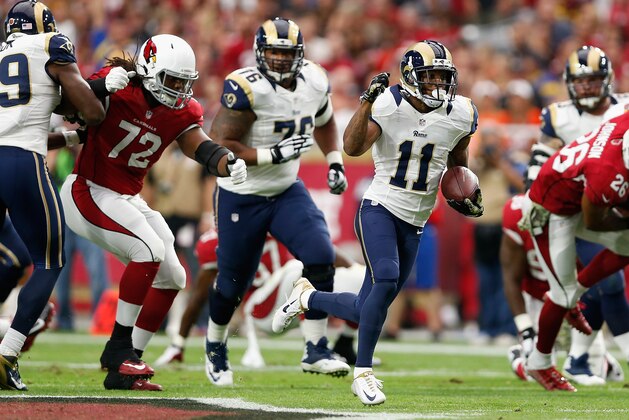 GLENDALE, AZ - NOVEMBER 09:  Wide receiver Tavon Austin #11 of the St. Louis Rams runs with the football after a reception against the Arizona Cardinals during the first quarter of the NFL game at the University of Phoenix Stadium on November 9, 2014 in Glendale, Arizona. The Cardinals defeated the Rams 31-14.  (Photo by Christian Petersen/Getty Images)