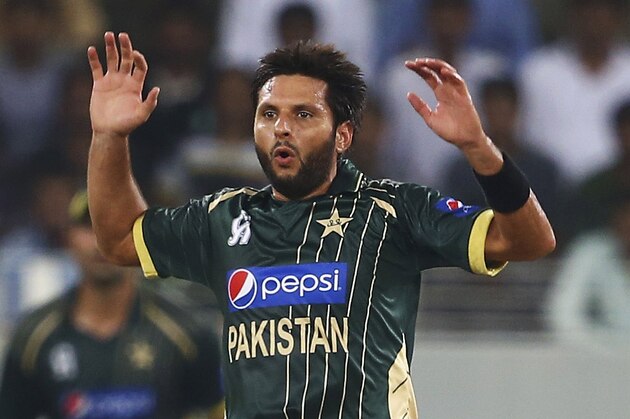 DUBAI, UNITED ARAB EMIRATES - OCTOBER 05:  Shahid Afridi of Pakistan reacts during the International T20 match between Australia and Pakistan at Dubai Sports City Cricket Stadium on October 5, 2014 in Dubai, United Arab Emirates.  (Photo by Francois Nel/Getty Images)