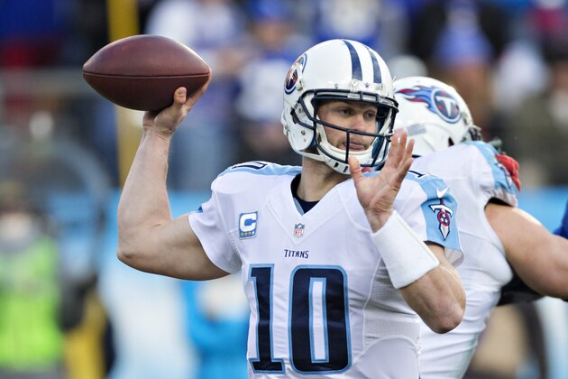 NASHVILLE, TN - DECEMBER 7:  Jake Locker #10 of the Tennessee Titans throws a pass in the fourth quarter during a game against the New York Giants at LP Field on December 7, 2014 in Nashville, Tennessee.  The Giants defeated the Titans 36-7.  (Photo by Wesley Hitt/Getty Images)