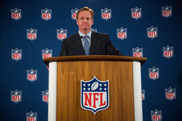 NEW YORK, NY - OCTOBER 08:  NFL Commissioner Roger Goodell holds a press conference on October 8, 2014 in New York City. Goodell addressed the media at the conclusion of the annual Fall league meeting in the wake of a string of high-profile incidents, including the domestic violence case of Ray Rice.  (Photo by Andrew Burton/Getty Images)