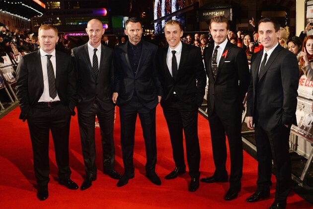 LONDON, ENGLAND - DECEMBER 01:  Paul Scholes, Nicky Butt, Ryan Giggs, Phil Neville, David Beckham and Gary Neville attend the World premiere of 'The Class of 92' at Odeon West End on December 1, 2013 in London, England.  (Photo by Dave J Hogan/Getty Images)
