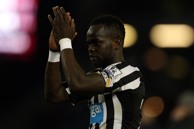 BURNLEY, ENGLAND - DECEMBER 02: Cheick Tiote of Newcastle United applauds the supporters following the Barclays Premier League match between Burnley and Newcastle United at Turf Moor on December 02, 2014 in Burnley, England. (Photo by Chris Brunskill/Getty Images)