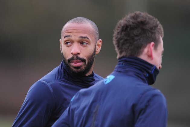 ST ALBANS, ENGLAND - FEBRUARY 14:  Thierry Henry of Arsenal warms-up during a training session at London Colney on February 14, 2012 in St Albans, England.  (Photo by Shaun Botterill/Getty Images)
