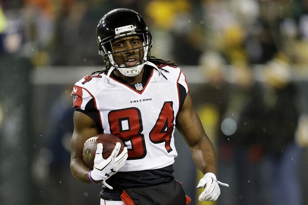 GREEN BAY, WI - DECEMBER 08:  Roddy White #84 of the Atlanta Falcons warms up for their game against the Green Bay Packers at Lambeau Field on December 8, 2014 in Green Bay, Wisconsin.  (Photo by Mike McGinnis/Getty Images)