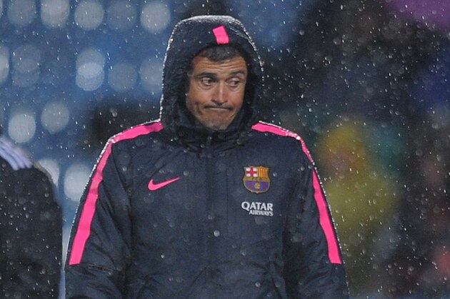 GETAFE, SPAIN - DECEMBER 13:  Head coach Luis Enrique of FC Barcelona reacts during the La Liga match between Getafe CF and FC Barcelona at the Alfonso Perez stadium on December 13, 2014 in Getafe, Spain.  (Photo by Denis Doyle/Getty Images)