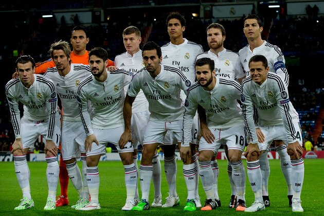 MADRID, SPAIN - DECEMBER 09: Real Madrid line up prior to start the UEFA Champions League Group B match between Real Madrid CF and PFC Ludogorets Razgrad at Estadio Santiago Bernabeu on December 9, 2014 in Madrid, Spain.  (Photo by Gonzalo Arroyo Moreno/Getty Images)