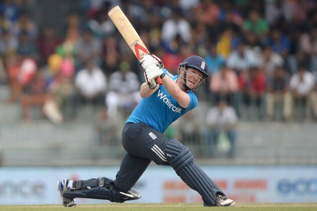 COLOMBO, SRI LANKA - DECEMBER 07:  Eoin Morgan of England hits out for six runs during the 4th One Day International match between Sri Lanka and England at R. Premadasa Stadium on December 7, 2014 in Colombo, Sri Lanka.  (Photo by Gareth Copley/Getty Images)