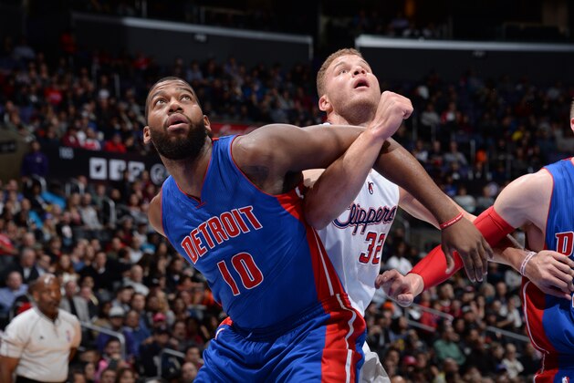 LOS ANGELES, CA - DECEMBER 15:  Greg Monroe #10 of the Detroit Pistons boxes out Blake Griffin #32 of the Los Angeles Clippers during the game on December 15, 2014 at STAPLES Center in Los Angeles, California. NOTE TO USER: User expressly acknowledges and agrees that, by downloading and/or using this Photograph, user is consenting to the terms and conditions of Getty Images License Agreement. Mandatory Copyright Notice: Copyright 2014 NBAE (Photo by Andrew D. Bernstein/NBAE via Getty Images)
