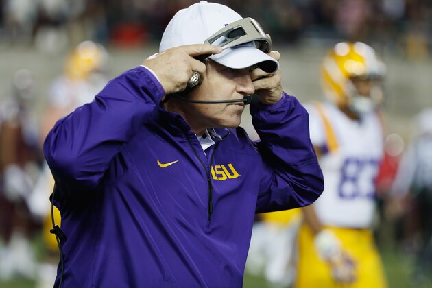 COLLEGE STATION, TX - NOVEMBER 27:  Head coach Les Miles of the LSU Tigers walks off the field in the first half of their game against the Texas A&M Aggies at Kyle Field on November 27, 2014 in College Station, Texas.  (Photo by Scott Halleran/Getty Images)