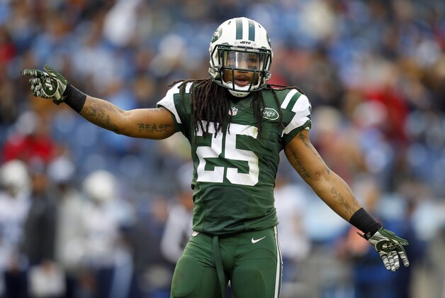 New York Jets free safety Calvin Pryor (25) waves to an official during an NFL football game against the Tennessee Titans on Sunday, Dec. 14, 2014, in Nashville, Tenn. (Jeff Haynes/AP Images for Panini)