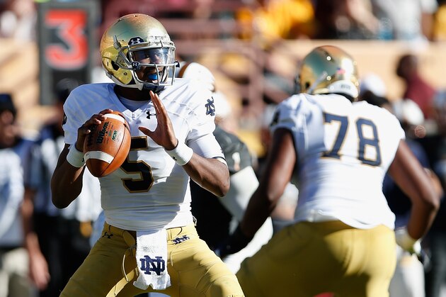 TEMPE, AZ - NOVEMBER 08:  Quarterback Everett Golson #5 of the Notre Dame Fighting Irish drops back to pass during the college football game against the Arizona State Sun Devils at Sun Devil Stadium on November 8, 2014 in Tempe, Arizona. The Sun Devils defeated the Fighting Irish 55-31.  (Photo by Christian Petersen/Getty Images)
