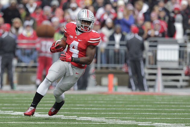 Ohio State running back Curtis Samuel plays against Indiana in an NCAA college football game Saturday, Nov. 22, 2014, in Columbus, Ohio. (AP Photo/Jay LaPrete)