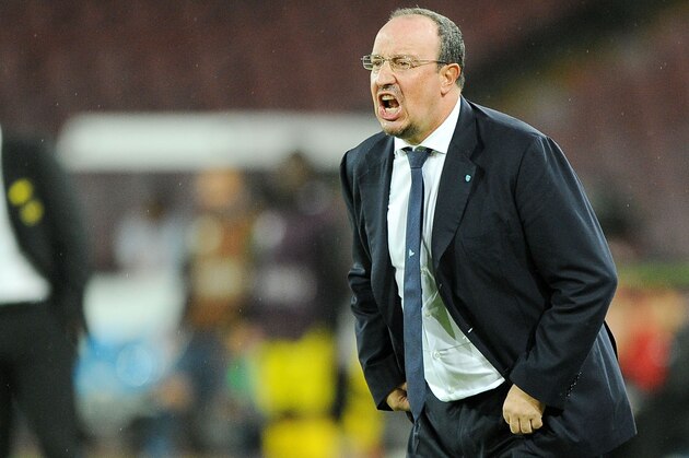 NAPLES, ITALY - NOVEMBER 6 : Napoli's coach Rafael Benitez gestures during the UEFA Europa League football match between SSC Napoli and BSC Young Boys at the San Paolo Stadium on November 6, 2014 in Naples, Italy. (Photo by Francesco Pecoraro/Getty Images)