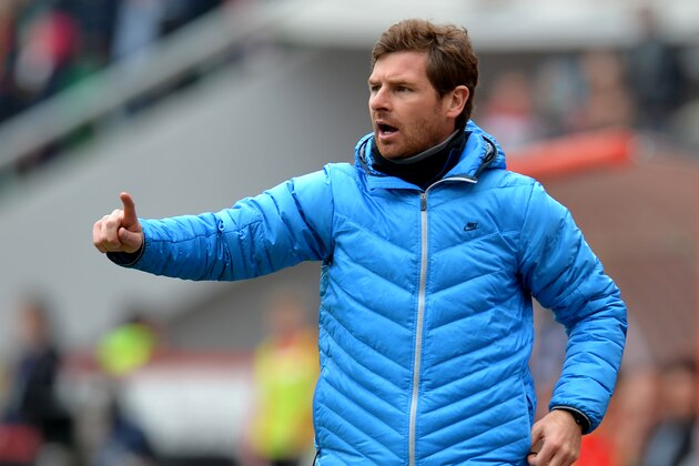 MOSCOW, RUSSIA - MAY 04: Head coach Andre Villas-Boas of FC Zenit St. Petersburg gestures during the Russian Premier League match between FC Lokomotiv Moscow and FC Zenit St. Petersburg at Lokomotiv Stadium on May 04, 2014 in Moscow, Russia.  (Photo by Epsilon/Getty Images)