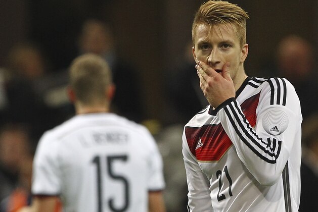 MILAN, ITALY - NOVEMBER 15:  Marco Reus of Germany shows his dejection during the international friendly match between Italy and Germany at Giuseppe Meazza Stadium on November 15, 2013 in Milan, Italy.  (Photo by Marco Luzzani/Getty Images)