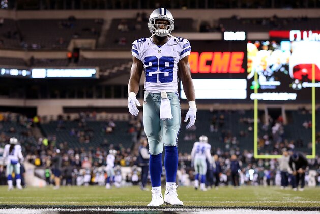 PHILADELPHIA, PA - DECEMBER 14:  DeMarco Murray #29 of the Dallas Cowboys warms up prior to the game against the Philadelphia Eagles at Lincoln Financial Field on December 14, 2014 in Philadelphia, Pennsylvania.  (Photo by Mitchell Leff/Getty Images)