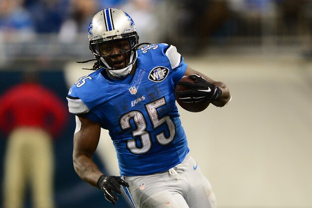 Nov 27, 2014; Detroit, MI, USA; Detroit Lions running back Joique Bell (35) against the Chicago Bears at Ford Field. Mandatory Credit: Andrew Weber-USA TODAY Sports