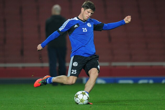 LONDON, ENGLAND - OCTOBER 23:  Klaas-Jan Huntelaar of FC Schalke 04 during a training session at Emirates Stadium on October 23, 2012 in London, England.  (Photo by Shaun Botterill/Getty Images)