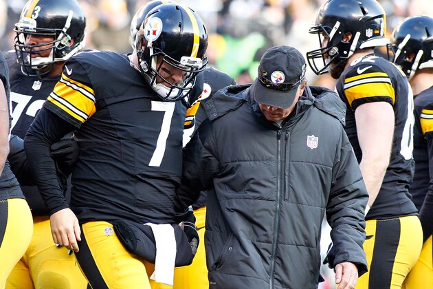 PITTSBURGH, PA - DECEMBER 21:  Ben Roethlisberger #7 of the Pittsburgh Steelers is helped to the sideline after being injured during the third quarter against the Kansas City Chiefs at Heinz Field on December 21, 2014 in Pittsburgh, Pennsylvania.  (Photo by Justin K. Aller/Getty Images)