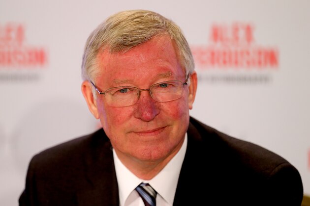 LONDON, ENGLAND - OCTOBER 22:  Sir Alex Ferguson poses during a press conference ahead of the publication of his autobiography at the Institute of Directors on October 22, 2013 in London, England.  (Photo by Clive Rose/Getty Images)