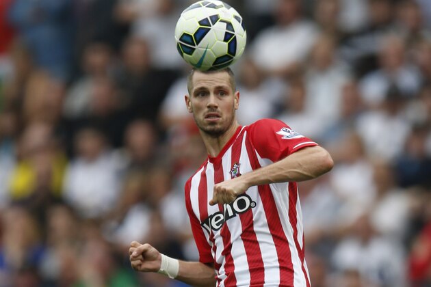 SWANSEA, WALES - SEPTEMBER 20: Morgan Schneiderlin of Southampton in action during the Barclays Premier League match between Swansea City and Southampton at Liberty Stadium on September 20, 2014 in Swansea, Wales. (Photo by Steve Bardens/Getty Images)