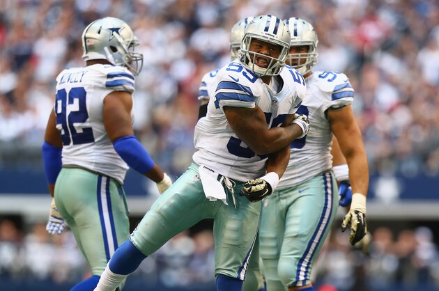 ARLINGTON, TX - NOVEMBER 02:   Anthony Hitchens #59 of the Dallas Cowboys at AT&T Stadium on November 2, 2014 in Arlington, Texas.  (Photo by Ronald Martinez/Getty Images)