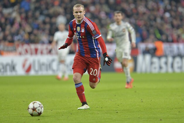 Bayern's Sebastian Rode goes downfield during the Champions League group E soccer match between FC Bayern Munich and CSKA Moscow in Munich, Germany, Wednesday, Dec. 10, 2014. (AP Photo/Kerstin Joensson)