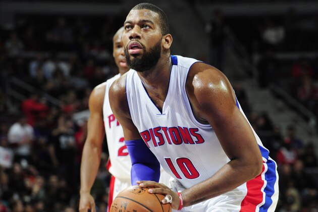 DETROIT, MI -  DECEMBER 19: Greg Monroe #10 of the Detroit Pistons shoots against the Toronto Raptors during the game on December 19, 2014 at Palace of Auburn Hills in Detroit, Michigan. NOTE TO USER: User expressly acknowledges and agrees that, by downloading and or using this Photograph, user is consenting to the terms and conditions of the Getty Images License Agreement. Mandatory Copyright Notice: Copyright 2014 NBAE (Photo by Allen Einstein/NBAE via Getty Images)