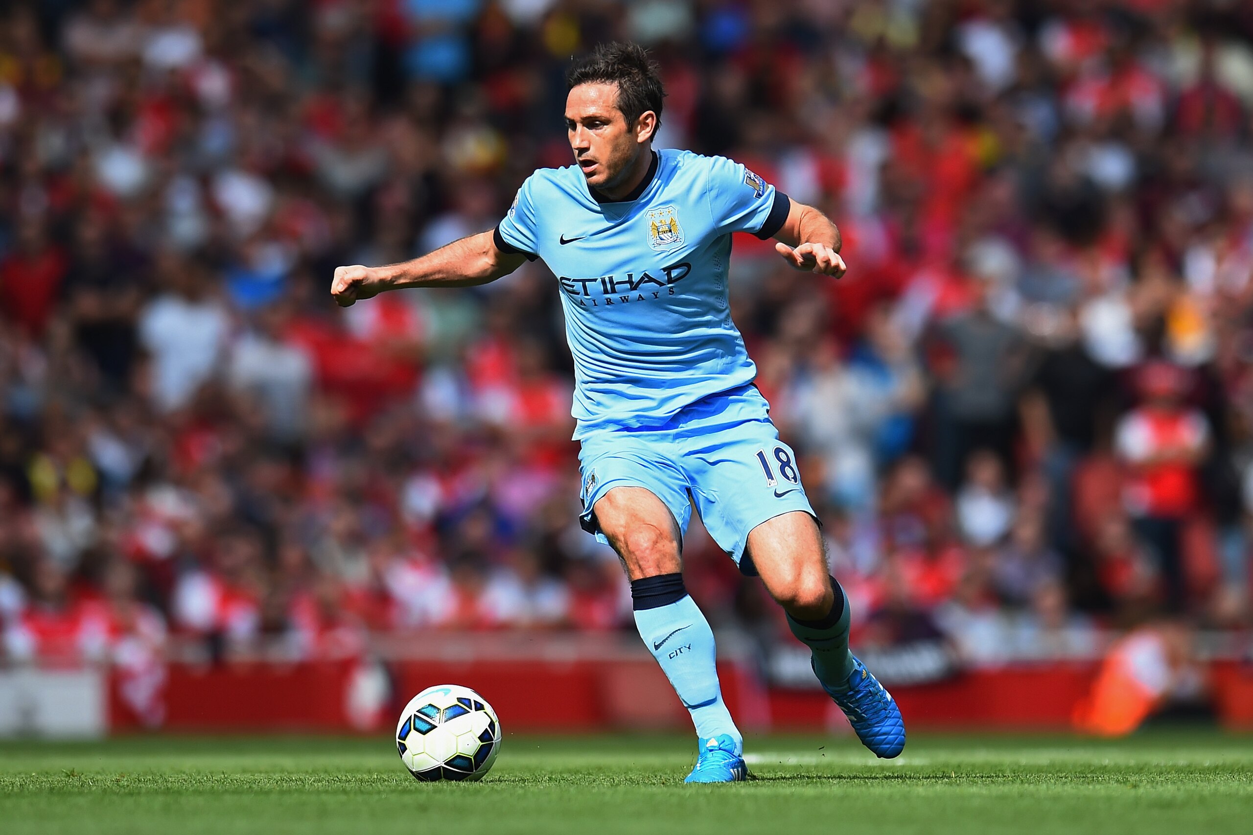 LONDON, ENGLAND - SEPTEMBER 13:  Frank Lampard of Manchester City on the ball during the Barclays Premier League match between Arsenal and Manchester City at Emirates Stadium on September 13, 2014 in London, England.  (Photo by Shaun Botterill/Getty Images)