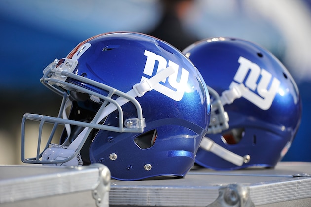 NASHVILLE, TN - DECEMBER 07:  Helmets of the New York Giants rests on the sideline during a game against the Tennessee Titans at LP Field on December 7, 2014 in Nashville, Tennessee.  (Photo by Frederick Breedon/Getty Images)