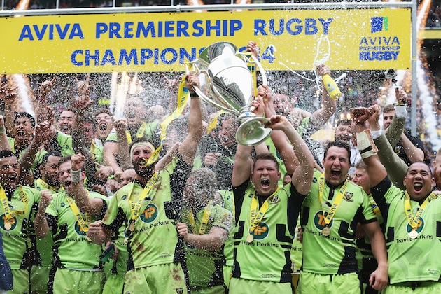 LONDON, ENGLAND - MAY 31:  Dylan Hartley (C) and his Northampton Saints team mates celebrate after winning the Aviva Premiership Final between Saracens and Northampton Saints at Twickenham Stadium on May 31, 2014 in London, England.  (Photo by David Rogers/Getty Images)