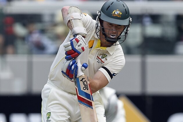 Australia's Chris Rogers bats against India during their play on day one of the third cricket test in Melbourne, Australia, Friday, Dec. 26, 2014. (AP Photo/Andy Brownbill)