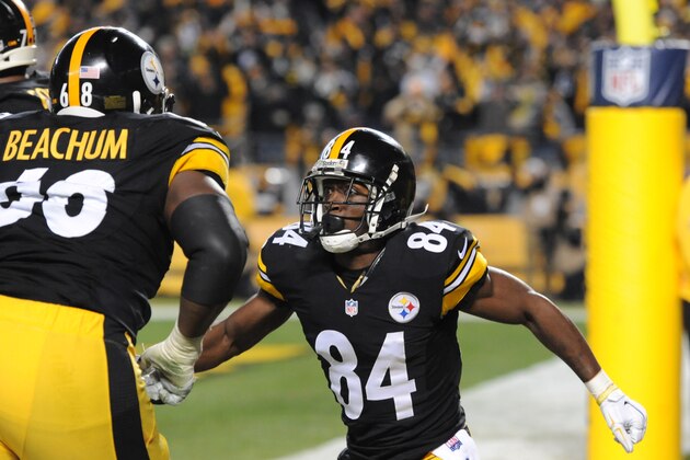 Pittsburgh Steelers wide receiver Antonio Brown (84) celebrates after scoring a touchdown in the fourth quarter of an NFL football game against the Cincinnati Bengals, Sunday, Dec. 28, 2014, in Pittsburgh. The Steelers won 27-17 to win the AFC North. (AP Photo/Don Wright)