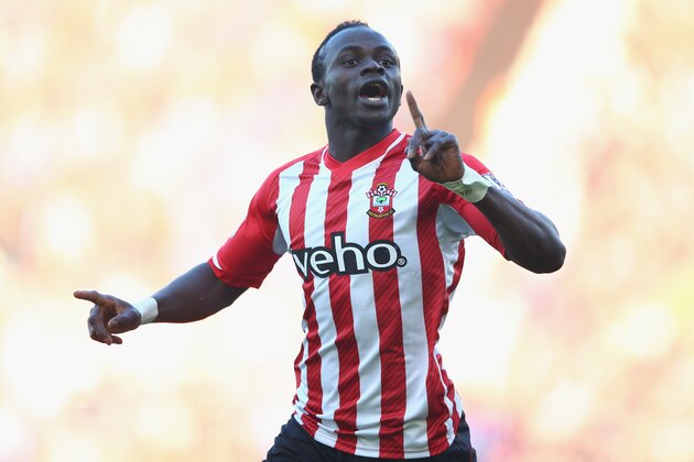 SOUTHAMPTON, ENGLAND - DECEMBER 28:  Sadio Mane of Southampton celebrates scoring the opening goal during the Barclays Premier League match between Southampton and Chelsea at St Mary's Stadium on December 28, 2014 in Southampton, England.  (Photo by Michael Steele/Getty Images)