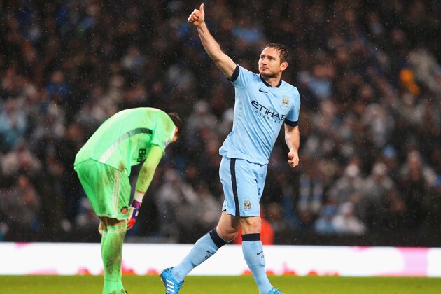 MANCHESTER, ENGLAND - JANUARY 01:  Frank Lampard of Manchester City celebrates his team's third goal during the Barclays Premier League match between Manchester City and Sunderland at Etihad Stadium on January 1, 2015 in Manchester, England.  (Photo by Alex Livesey/Getty Images)