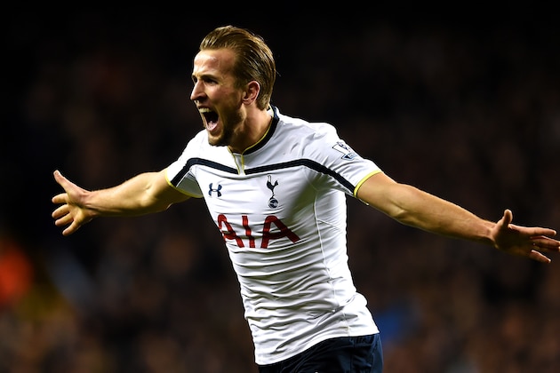 LONDON, ENGLAND - JANUARY 01:  Harry Kane of Spurs celebrates after scoring his team's first goal during the Barclays Premier League match between Tottenham Hotspur and Chelsea at White Hart Lane on January 1, 2015 in London, England.  (Photo by Michael Regan/Getty Images)