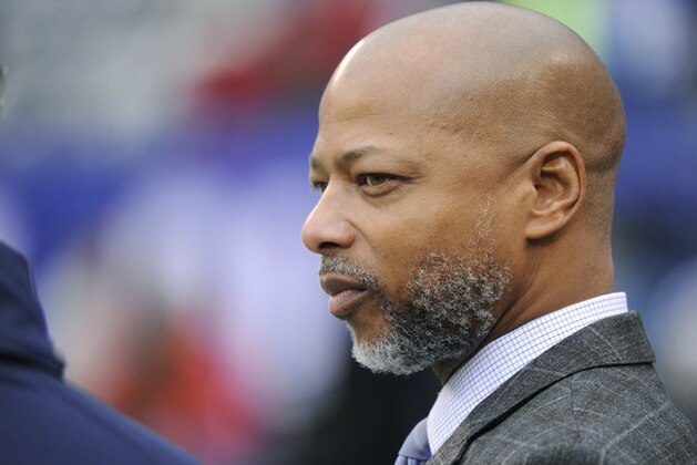 New York Giants general manager Jerry Reese looks on before an NFL football game against the Philadelphia Eagles Sunday, Dec. 28, 2014, in East Rutherford.  (AP Photo/Bill Kostroun)