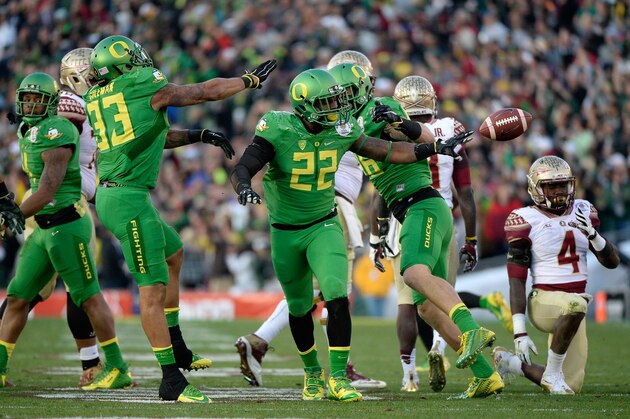 PASADENA, CA - JANUARY 01:  Linebacker Derrick Malone #22 of the Oregon Ducks reacts after recovering a fumble by running back Dalvin Cook #4 of the Florida State Seminoles in the third quarter of the College Football Playoff Semifinal at the Rose Bowl Game presented by Northwestern Mutual at the Rose Bowl on January 1, 2015 in Pasadena, California.  (Photo by Harry How/Getty Images)