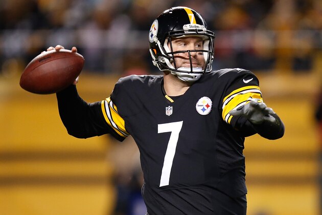PITTSBURGH, PA - DECEMBER 28:  Ben Roethlisberger #7 of the Pittsburgh Steelers looks to pass during the second quarter against the Cincinnati Bengals at Heinz Field on December 28, 2014 in Pittsburgh, Pennsylvania.  (Photo by Gregory Shamus/Getty Images)