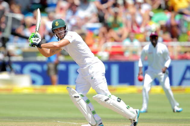 CAPE TOWN, SOUTH AFRICA - JANUARY 03: Faf du Plessis of the Proteas during day 2 of the 3rd Test between South Africa and West Indies at Sahara Park Newlands on January 03, 2015 in Cape Town, South Africa. (Photo by Carl Fourie/Gallo Images/Getty Images)