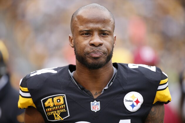 Pittsburgh Steelers cornerback Ike Taylor (24) walks on the sideline during the second half of an NFL football game against the New Orleans Saints in Pittsburgh, Sunday, Nov. 30, 2014. (AP Photo/Gene J. Puskar)