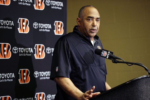Cincinnati Bengals head coach Marvin Lewis speaks at a news conference following an NFL wildcard playoff football game against the Indianapolis Colts Sunday, Jan. 4, 2015, in Indianapolis. Indianapolis defeated Cincinnati 26-10.  (AP Photo/AJ Mast)